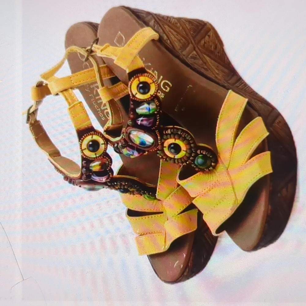DORKING* genuine leather jewelled strappy buckled sandals, mustard size 37